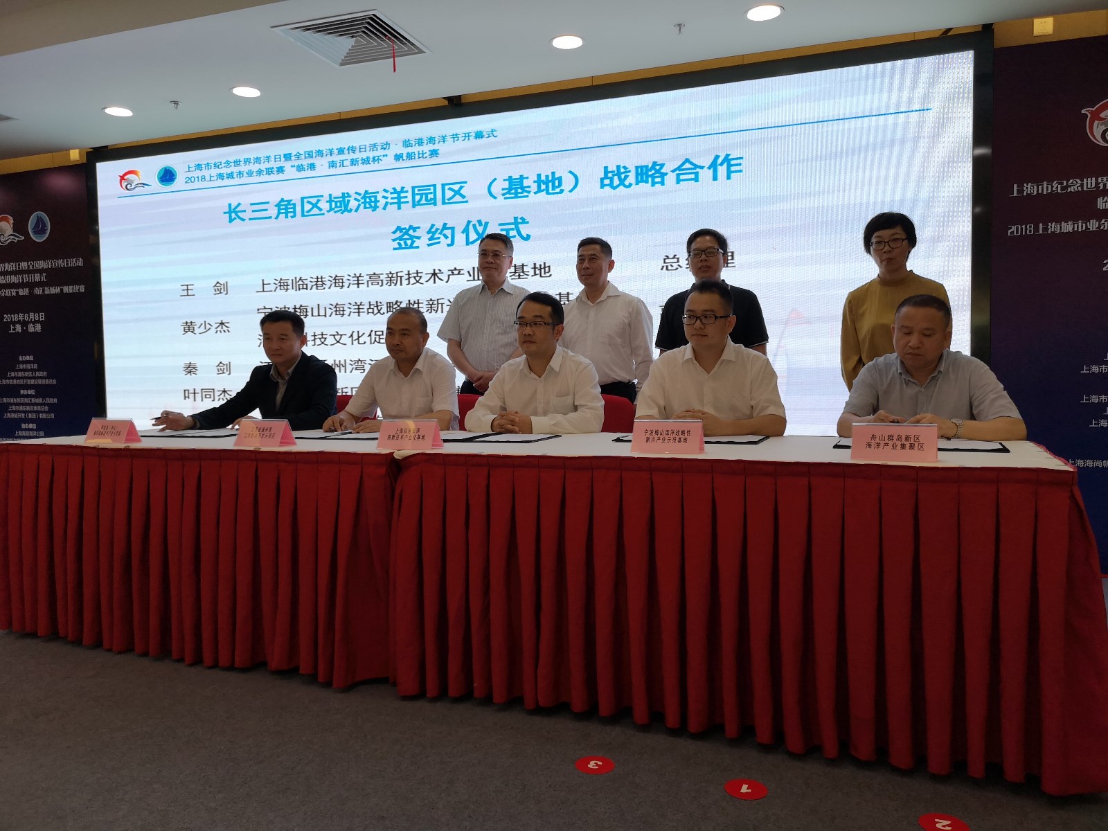 webwxgetmsgimg.jpg webwxgetmsgimg.jpg